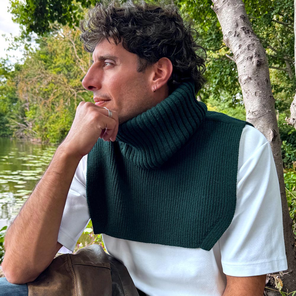 plastron “TATE MODERN” vert – Laine Mérinos recyclée